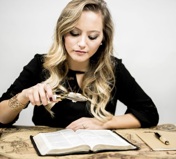 Maître de cérémonie mariage : l'art de célébrer votre amour